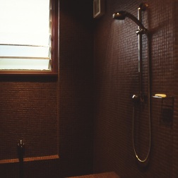 moss buswell_39 bathroom