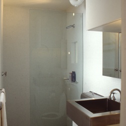 Perraton Apartment 27_bathroom_after_Stephen Varady Photo ©