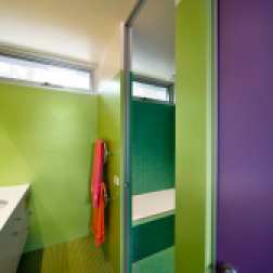 Fullagar Residence 26_children's bathroom_John Gollings Photo ©